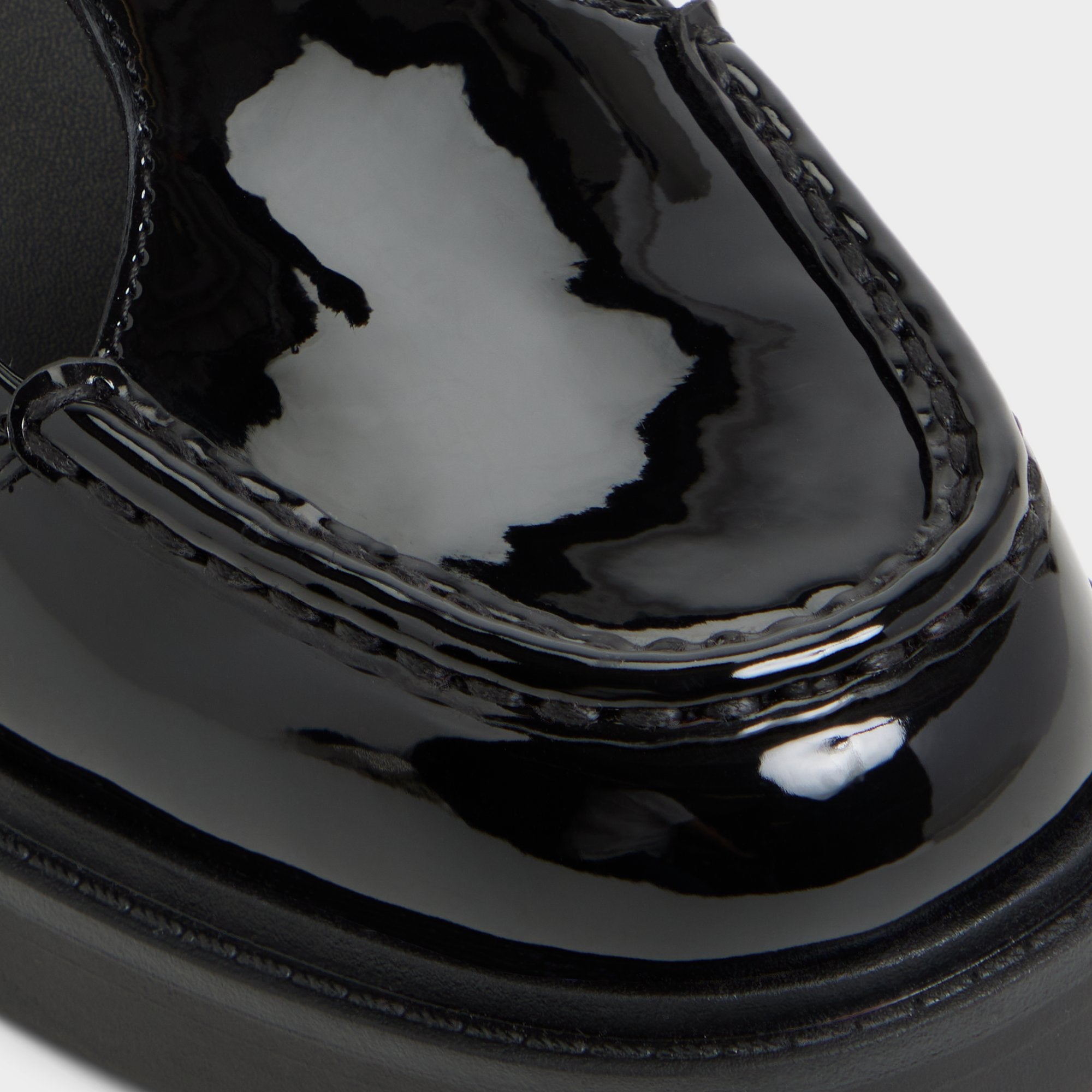 ALDO Antonela mocassins talon bloc vernis