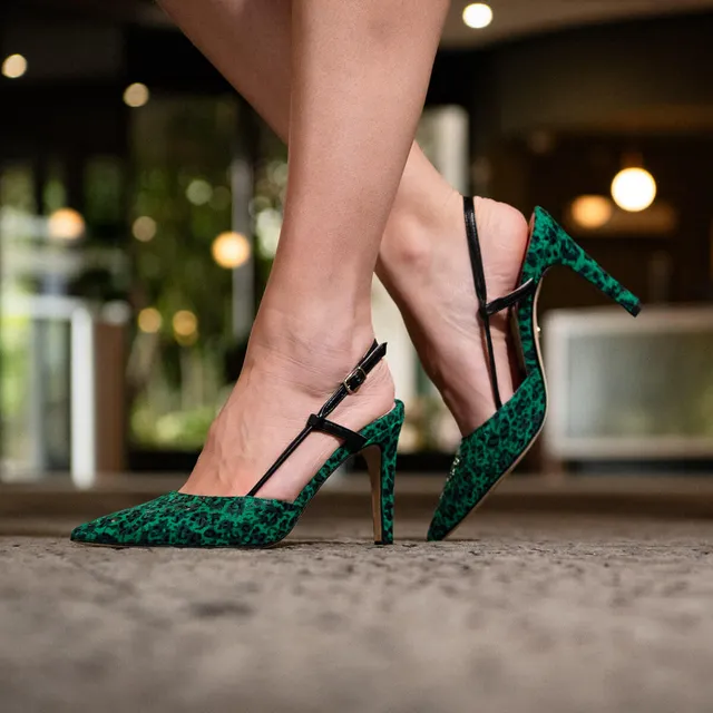 Coralie Masson Slingback escarpins léopard vert talon 9 cm