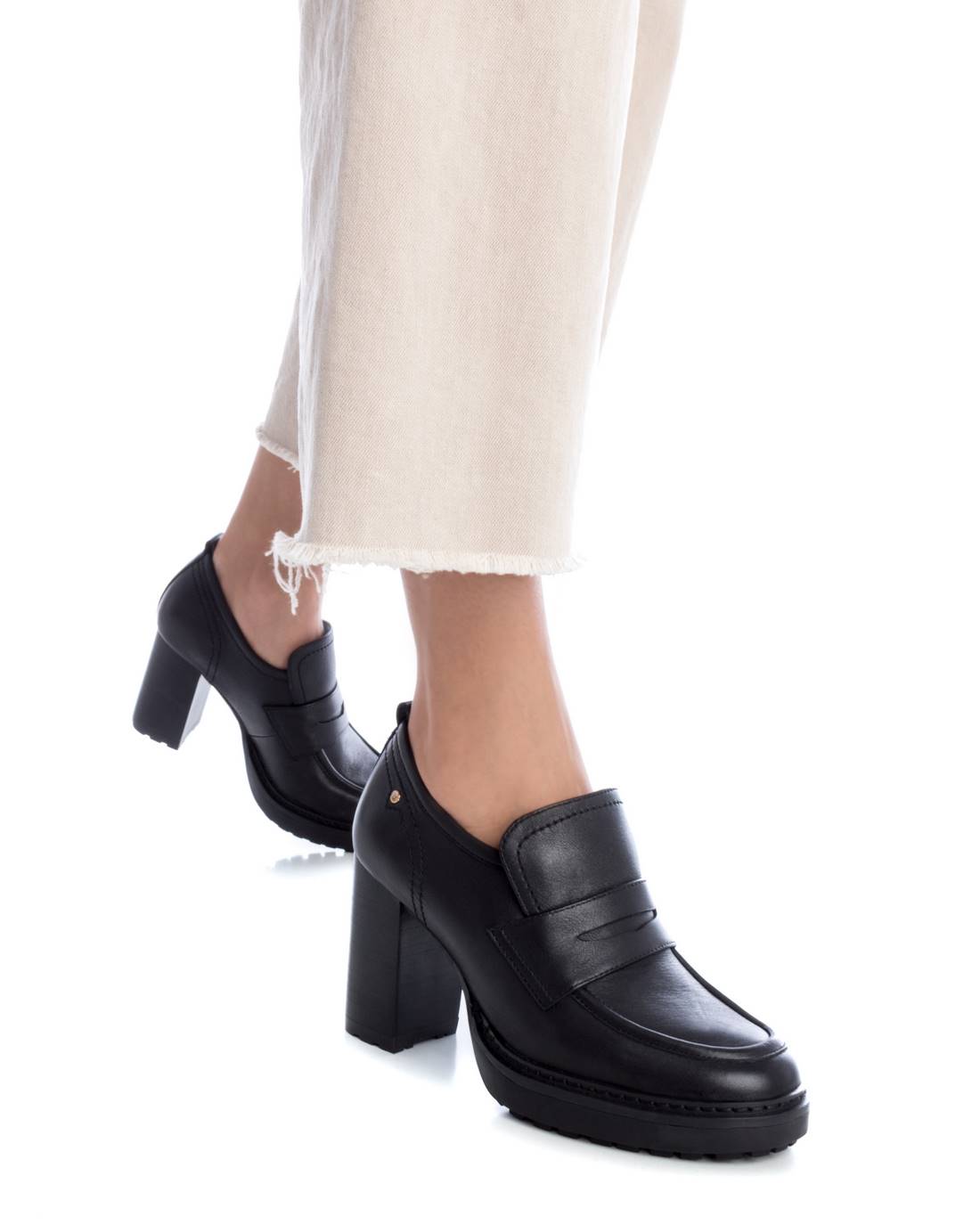 Carmela 16098301 mocassin cuir noir talon 7 cm