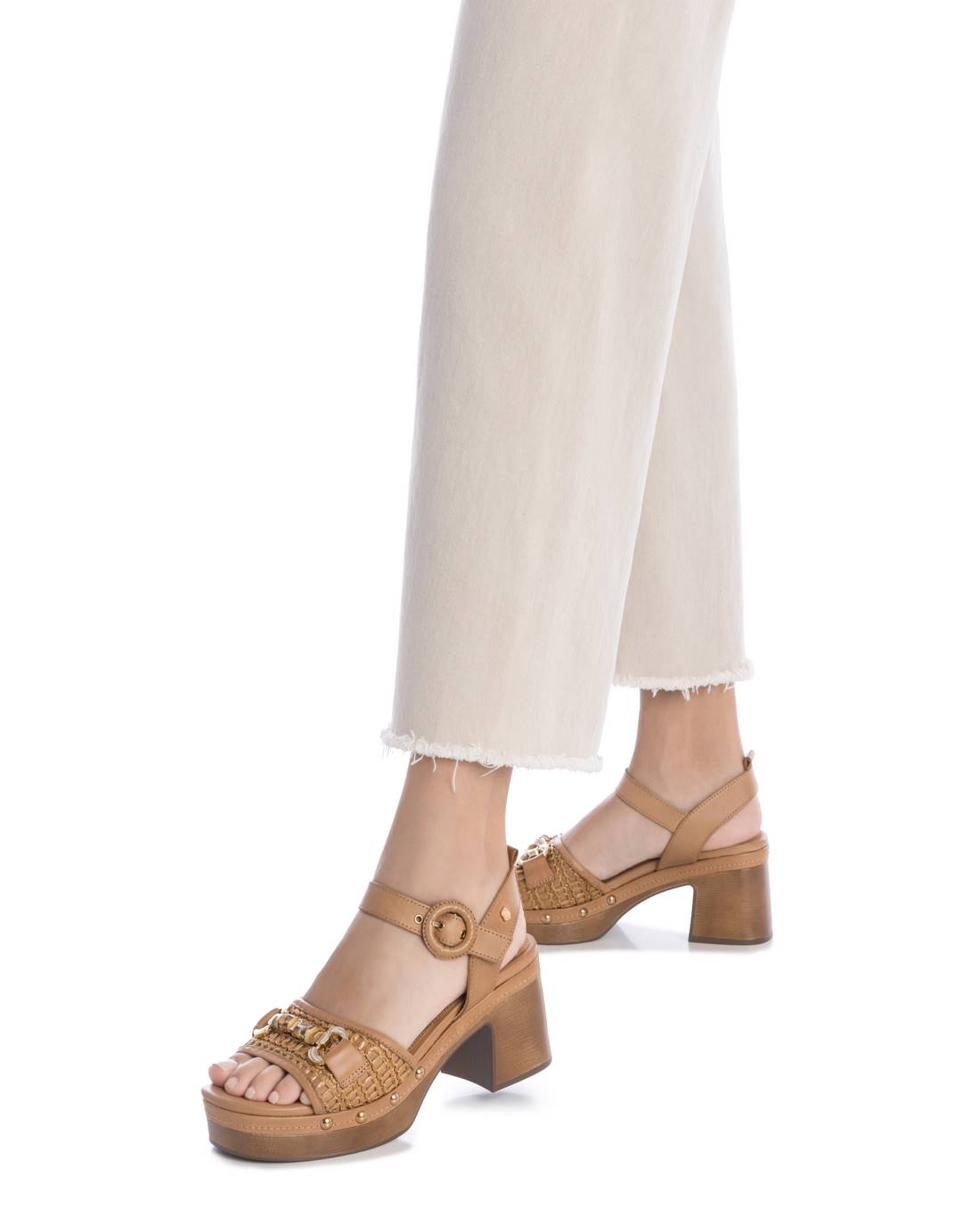 Carmela 16236701 sandale cuir femme talon large camel