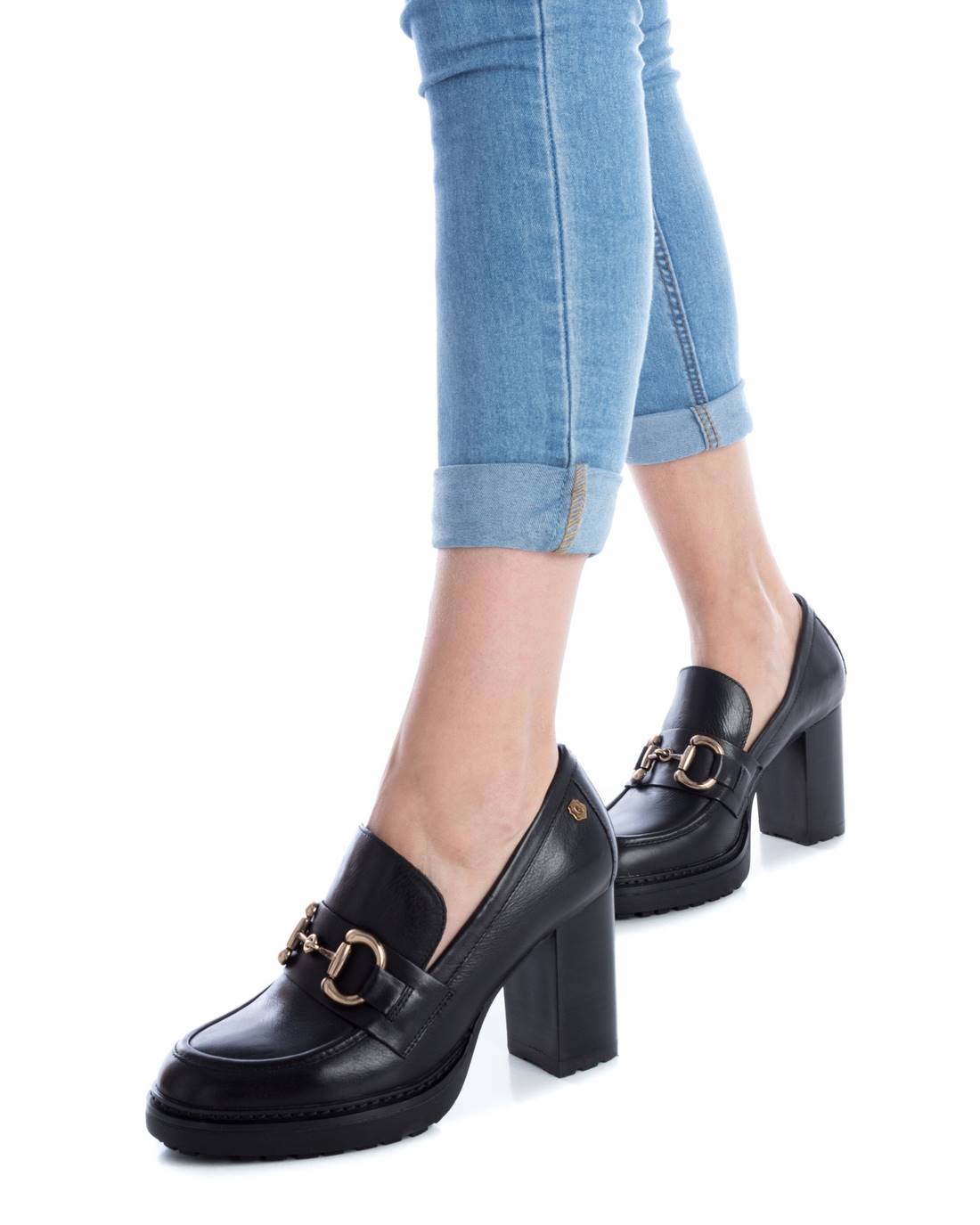Carmela 16113401 mocassin cuir noir talon 8 cm