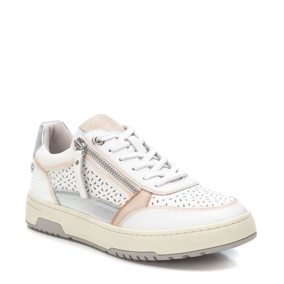Carmela 16141401 baskets femme blanche cuir plat