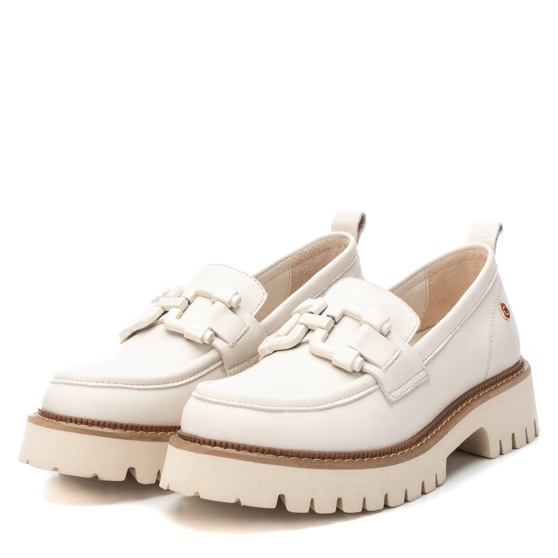 Carmela 16131001 mocassin cuir blanc plateforme