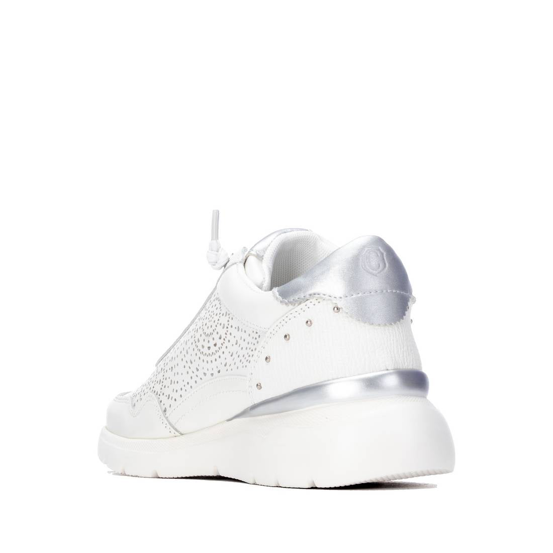 Carmela 16309603 basket femme blanche cuir ajouré