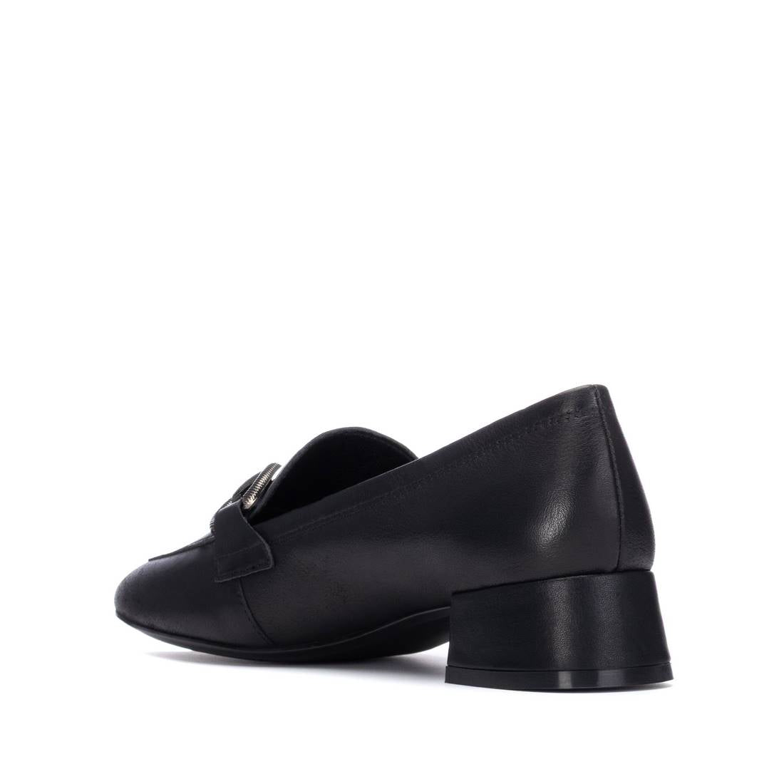 Carmela 16253905 mocassins femme noirs cuir chaîne
