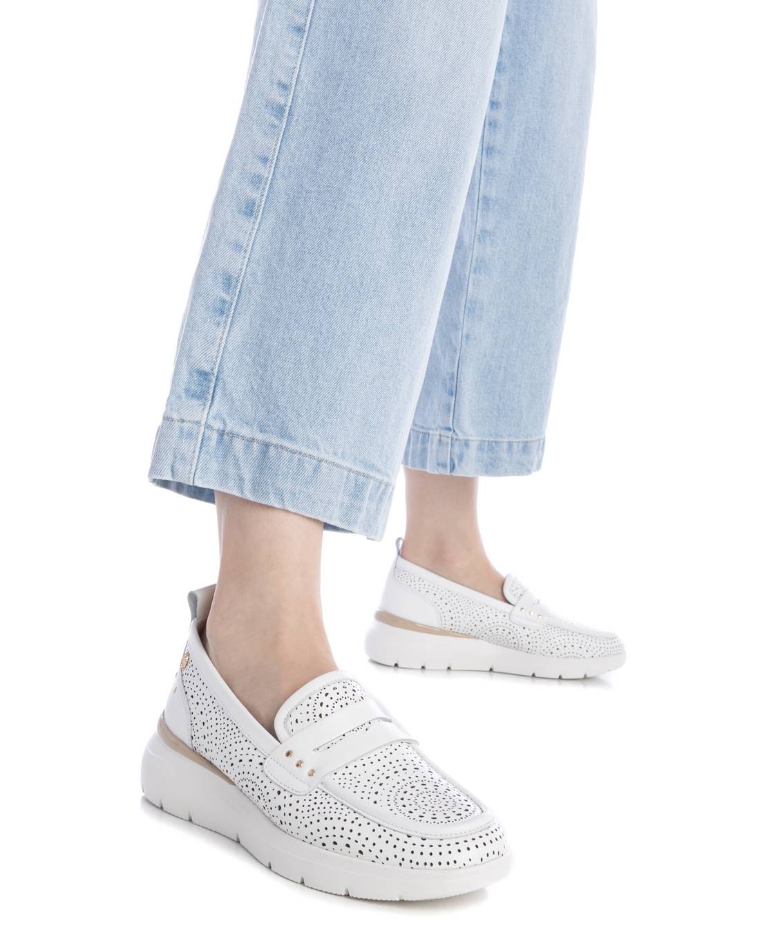 Carmela 16227503 mocassin femme blanc cuir plat