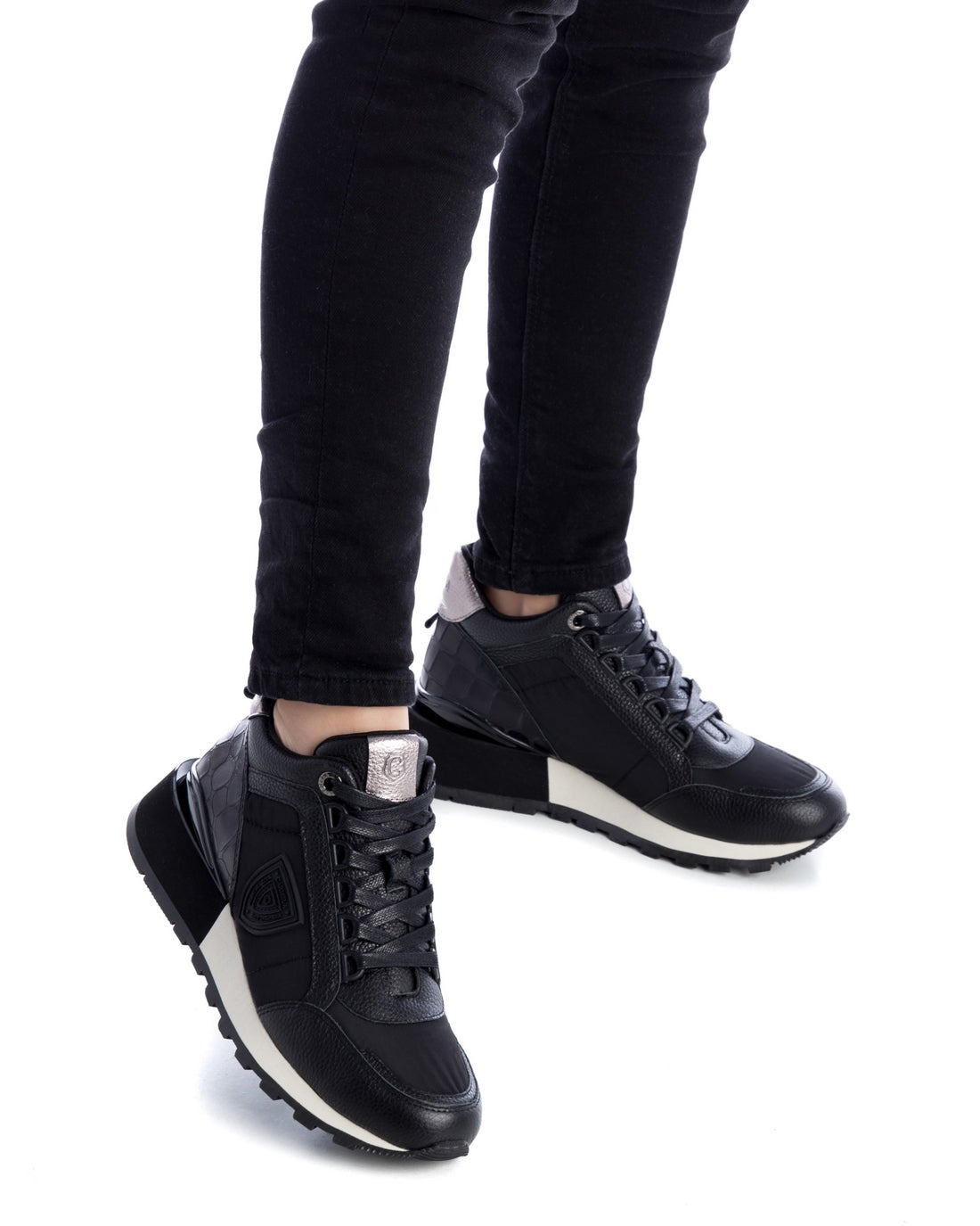 Carmela 16014401 basket montante cuir noir