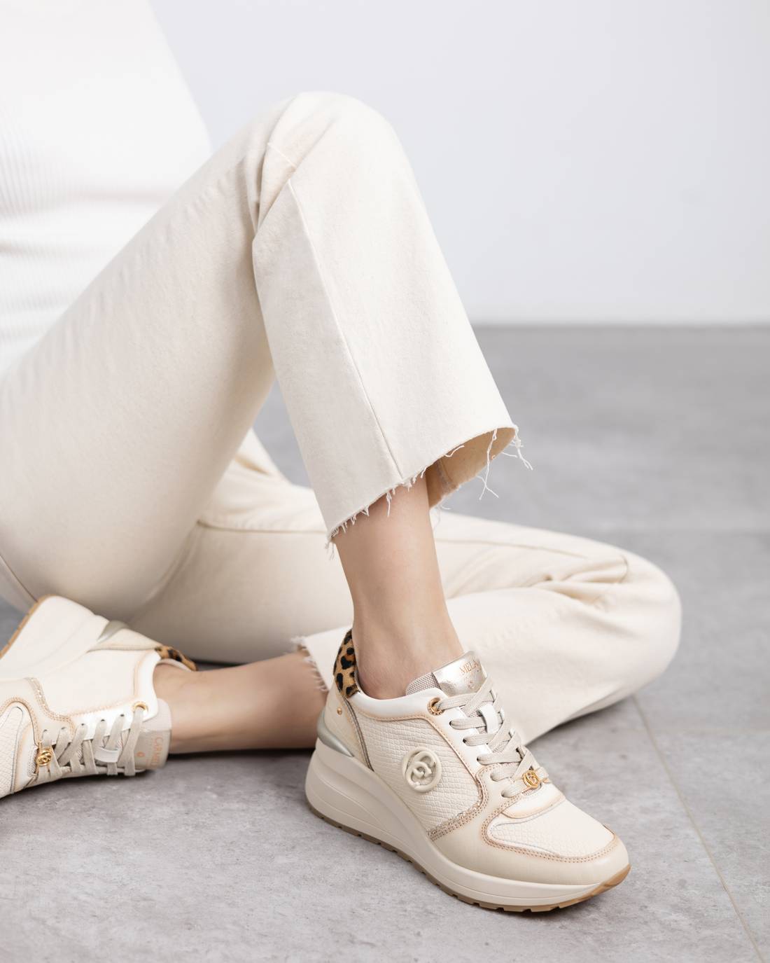 Carmela 16244402 baskets cuir blanc compensées