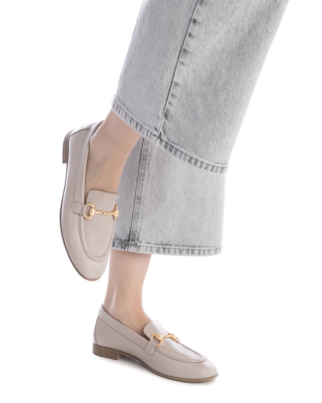 Carmela 16237203 mocassin femme cuir taupe plat