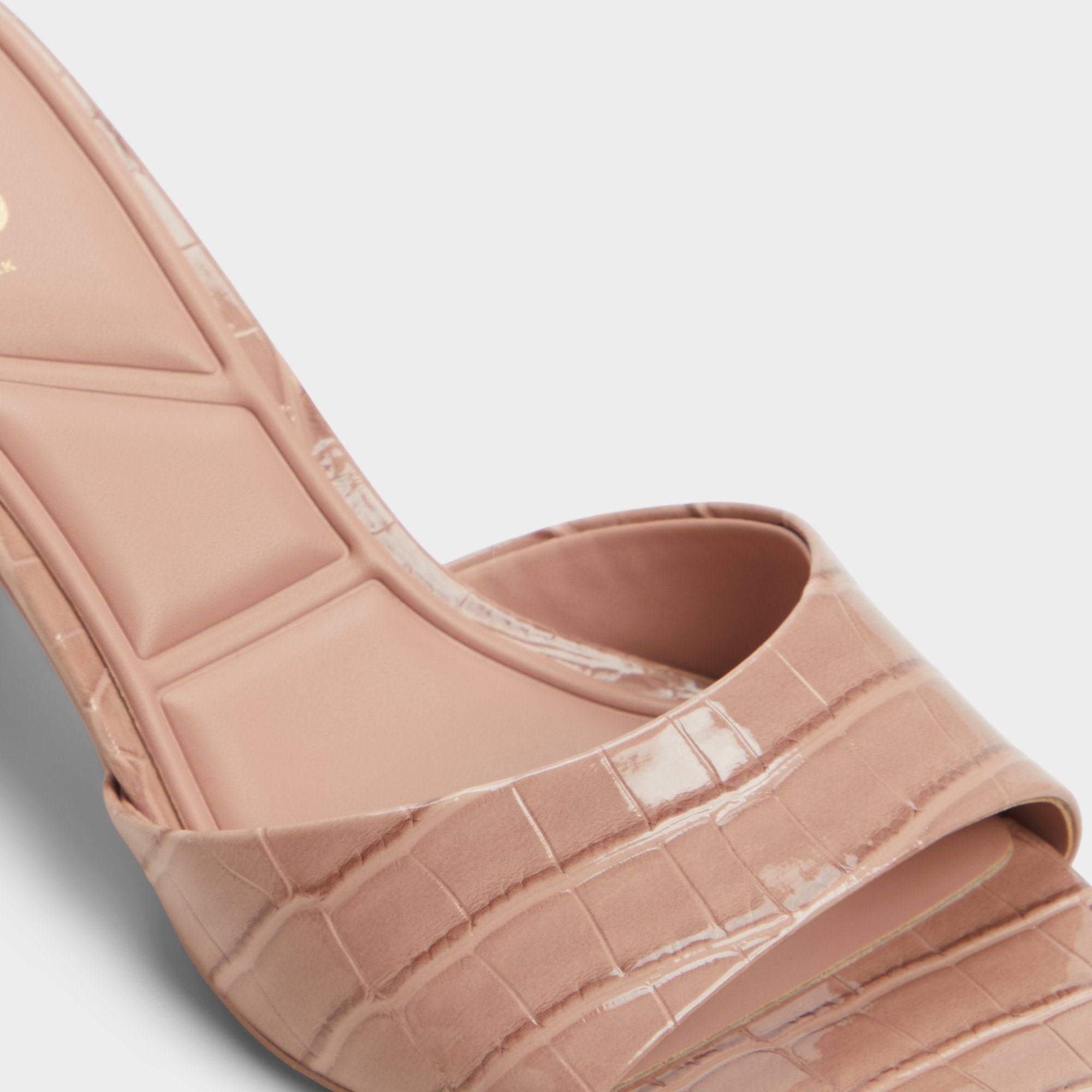 ALDO Enchanting baskets talon rose compensé