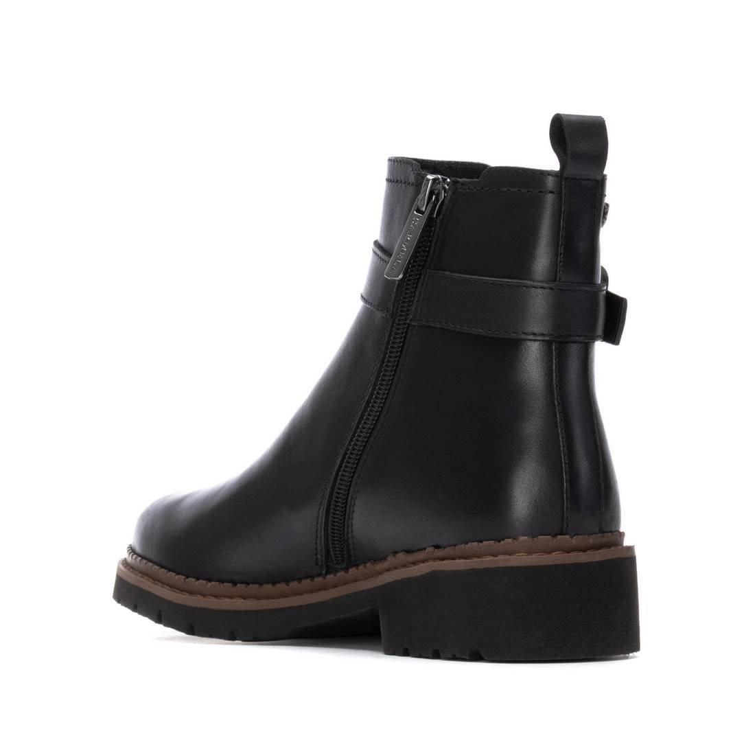 Carmela 16249102 bottine cuir noir plat femme