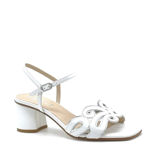 ELATA 16135 sandales blanches argent semelle confort