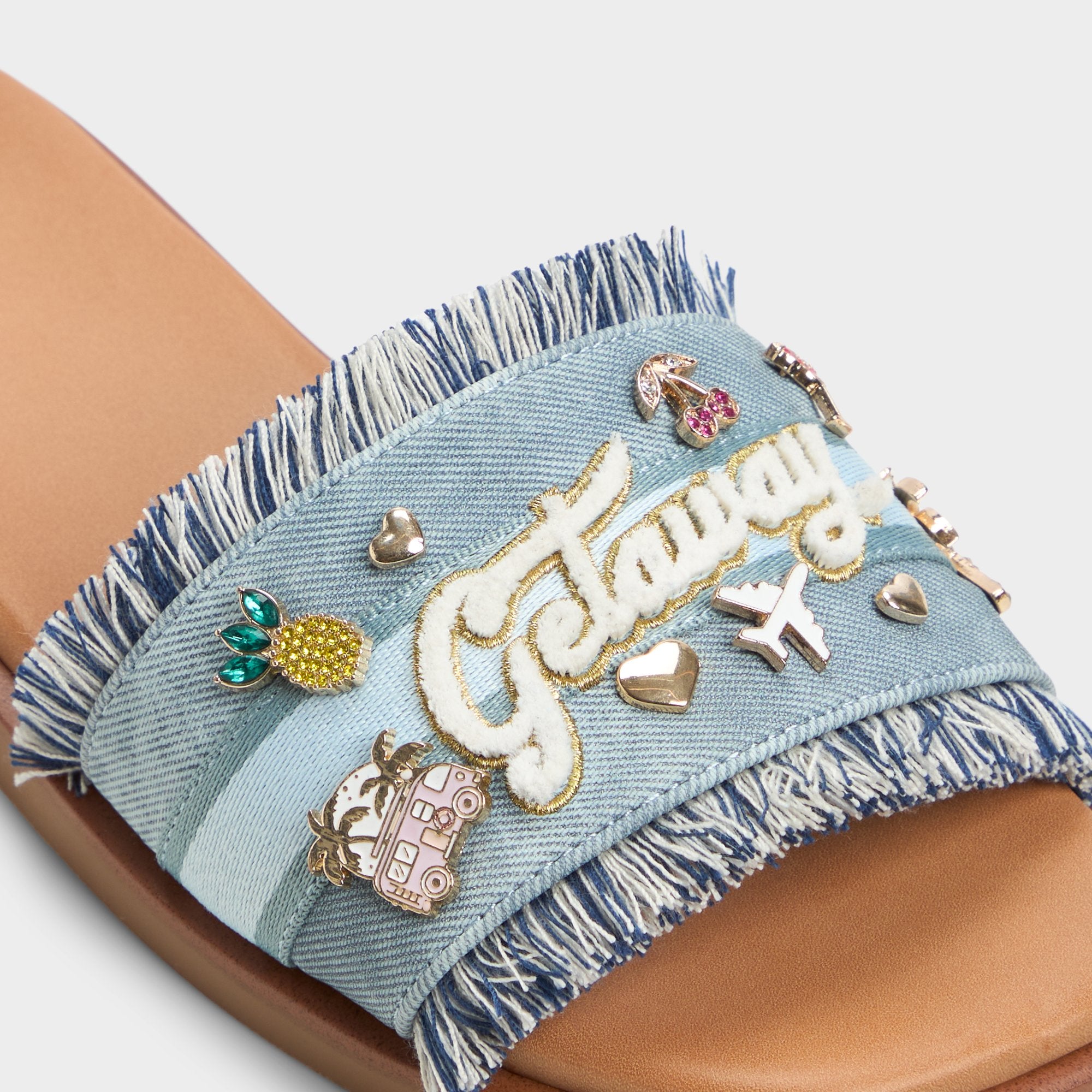 ALDO Beachside sandales plates denim effiloché