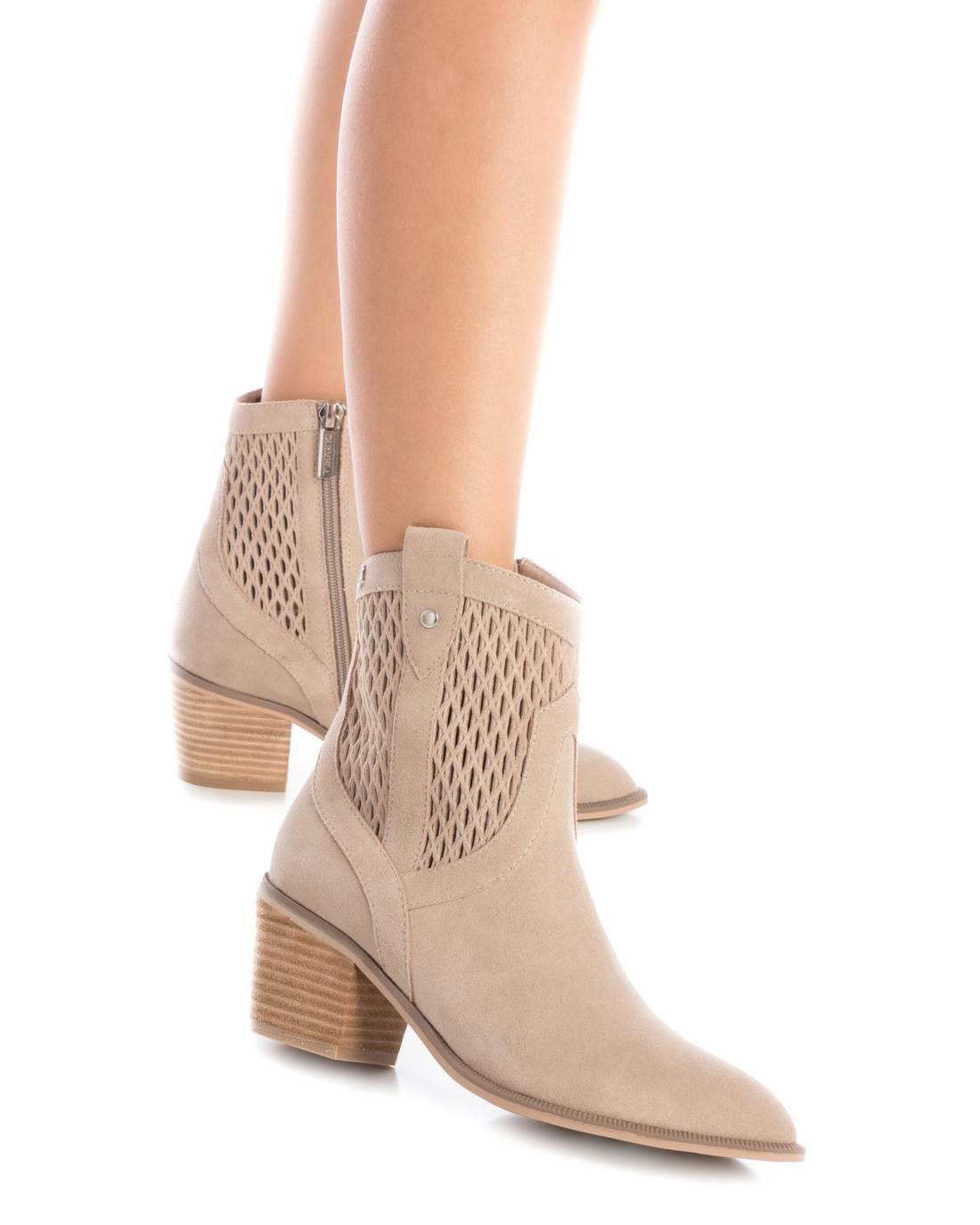 Carmela 16152102 bottine femme suède blanc cowboy
