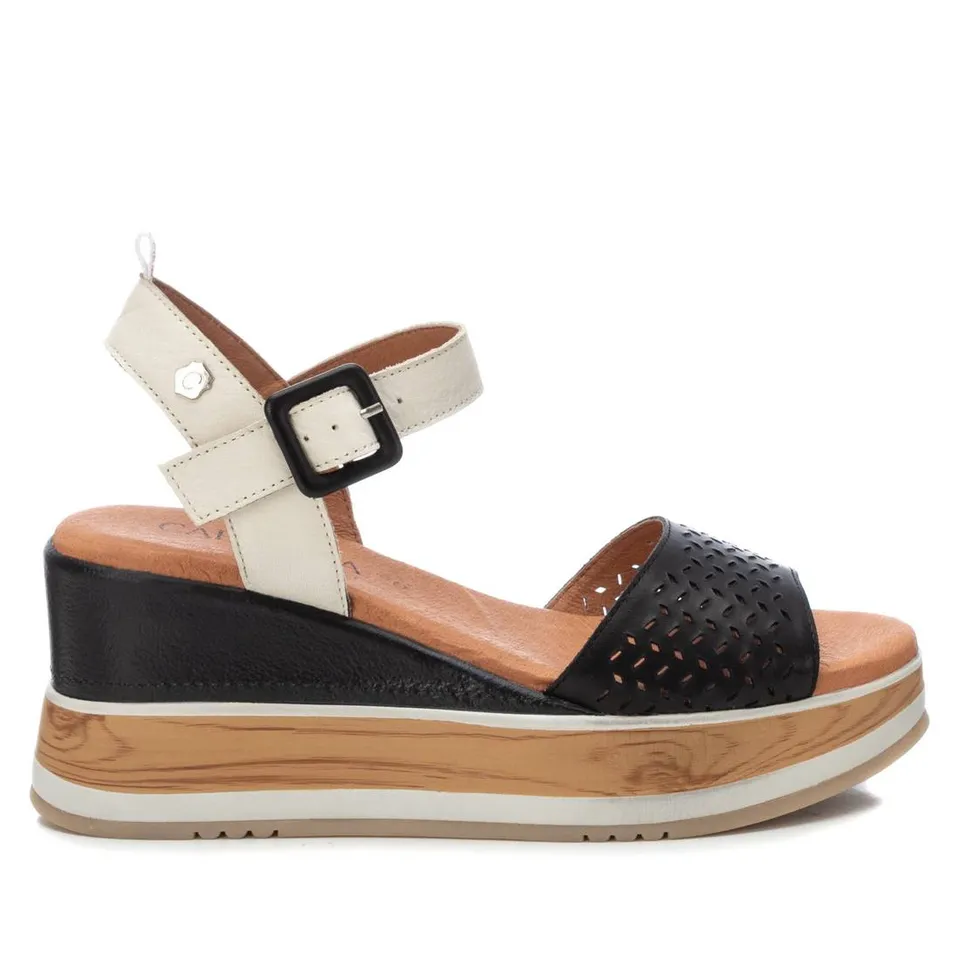 Carmela 16053105 sandales femme noires cuir compensées