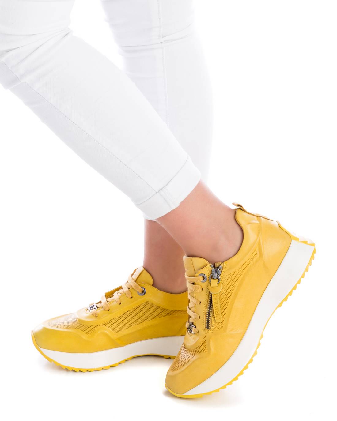 Carmela 16067006 baskets cuir jaune fermeture éclair talon plat