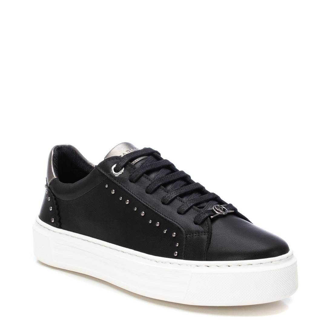 Carmela 16176201 basket femme cuir noir lacets
