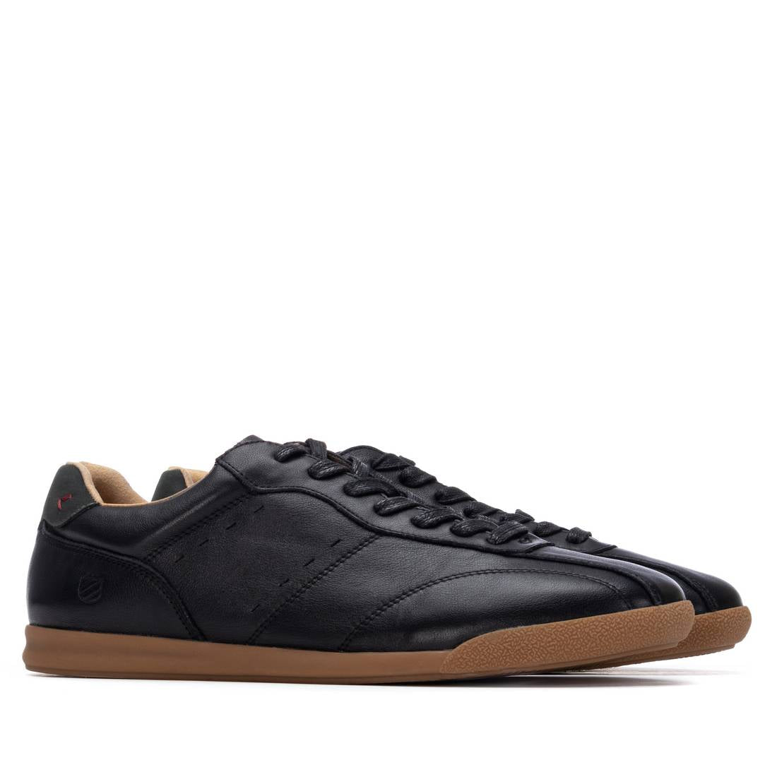 Carmela 16390203 basket homme cuir noir lacets