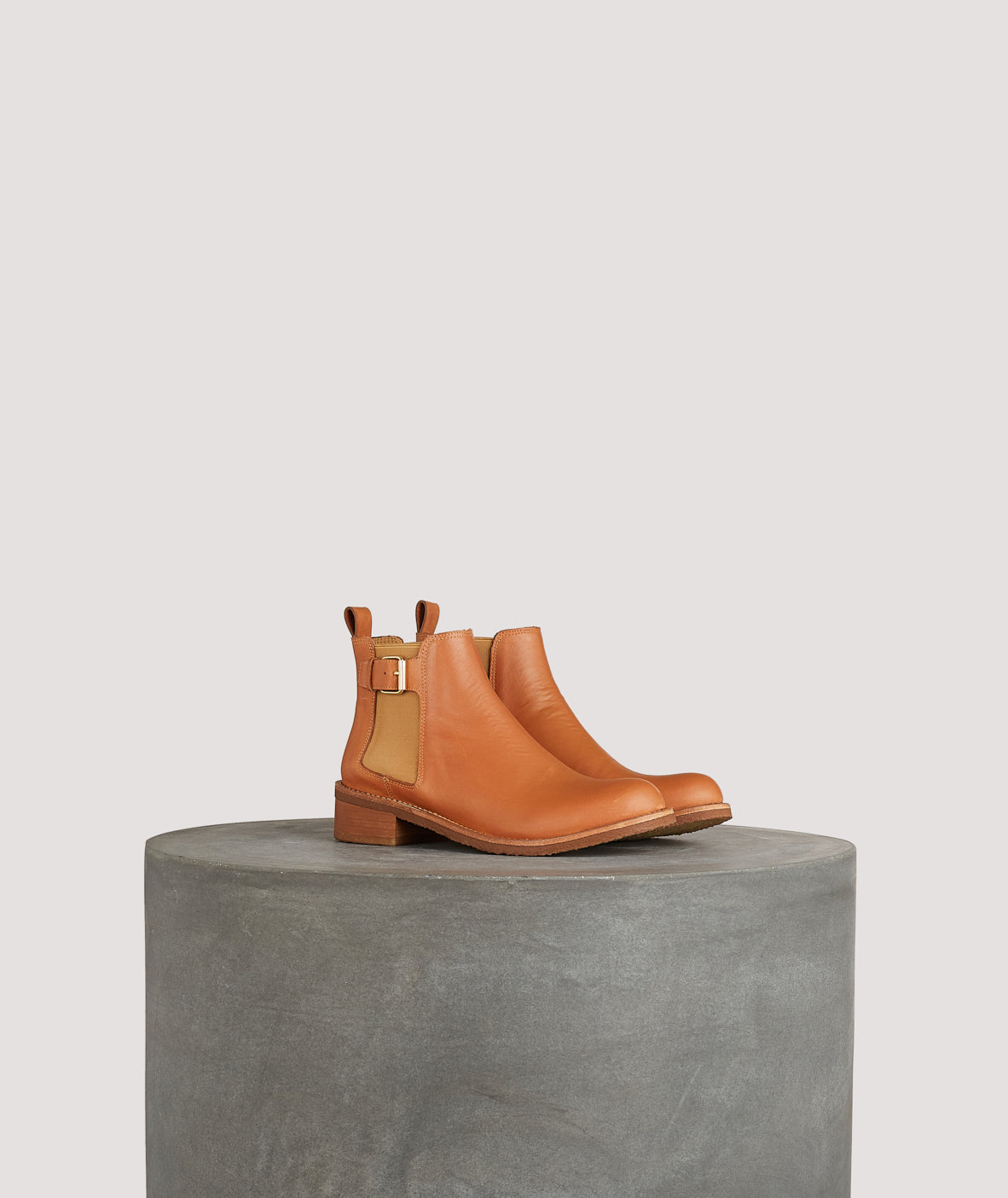 Tila March Elastique bottine cuir camel petit talon