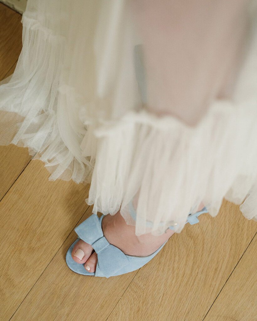 Dessine Moi Un Soulier Charlotte velours baby blue sandales talons