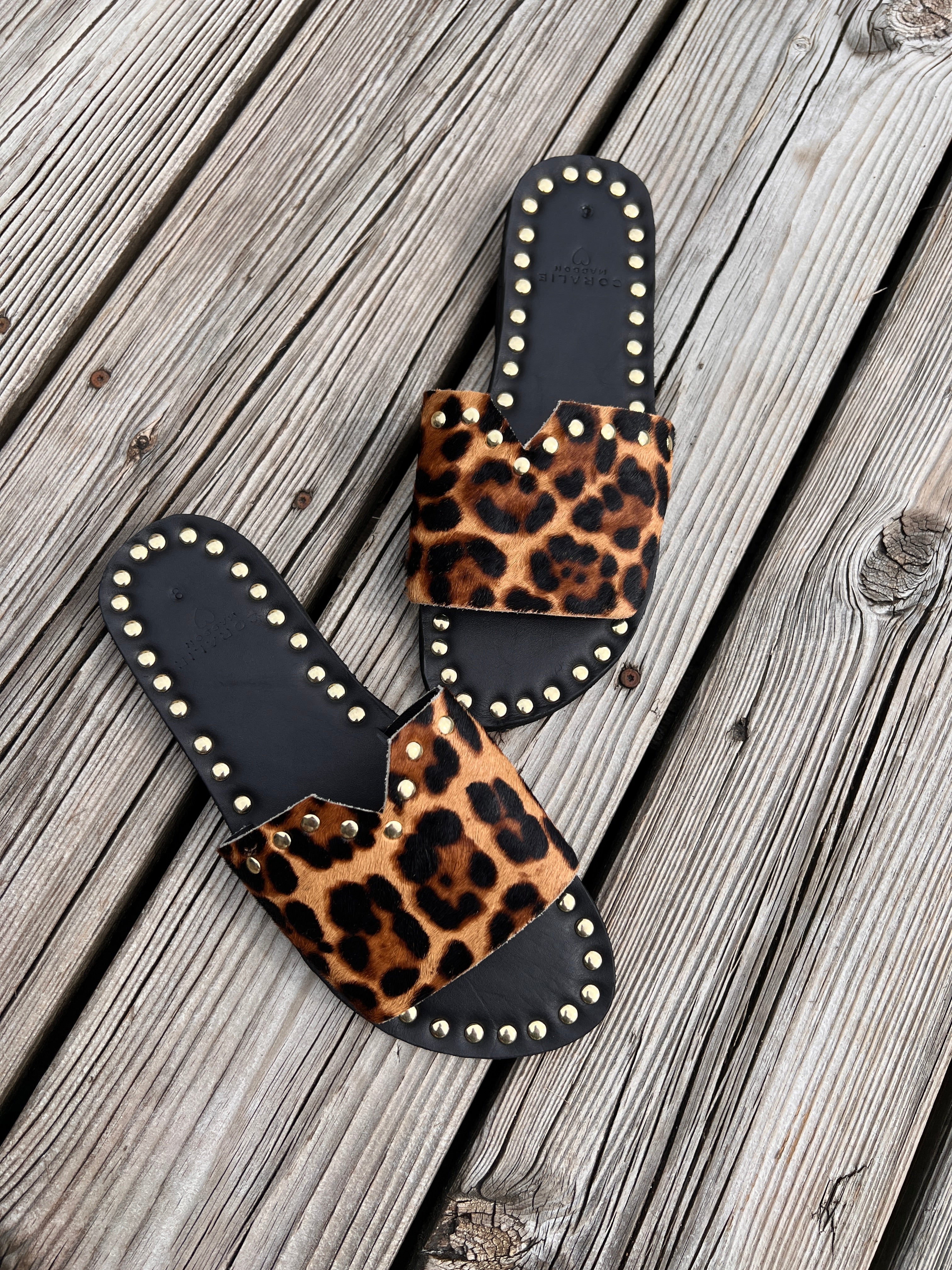 Coralie Masson Makila sandales cuir léopard talon 2 cm