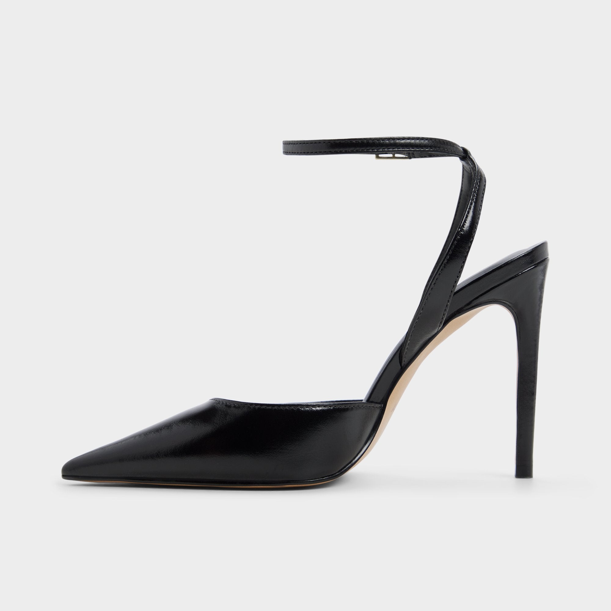 ALDO Nikkolia escarpins vernis noirs boucle dorée