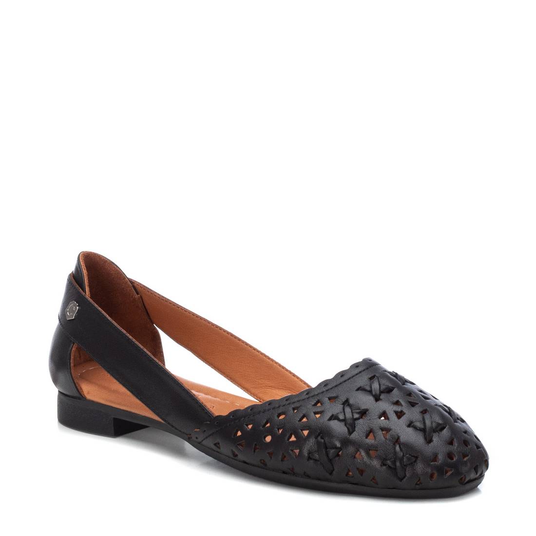 Carmela 16067205 ballerines cuir noir ajourées