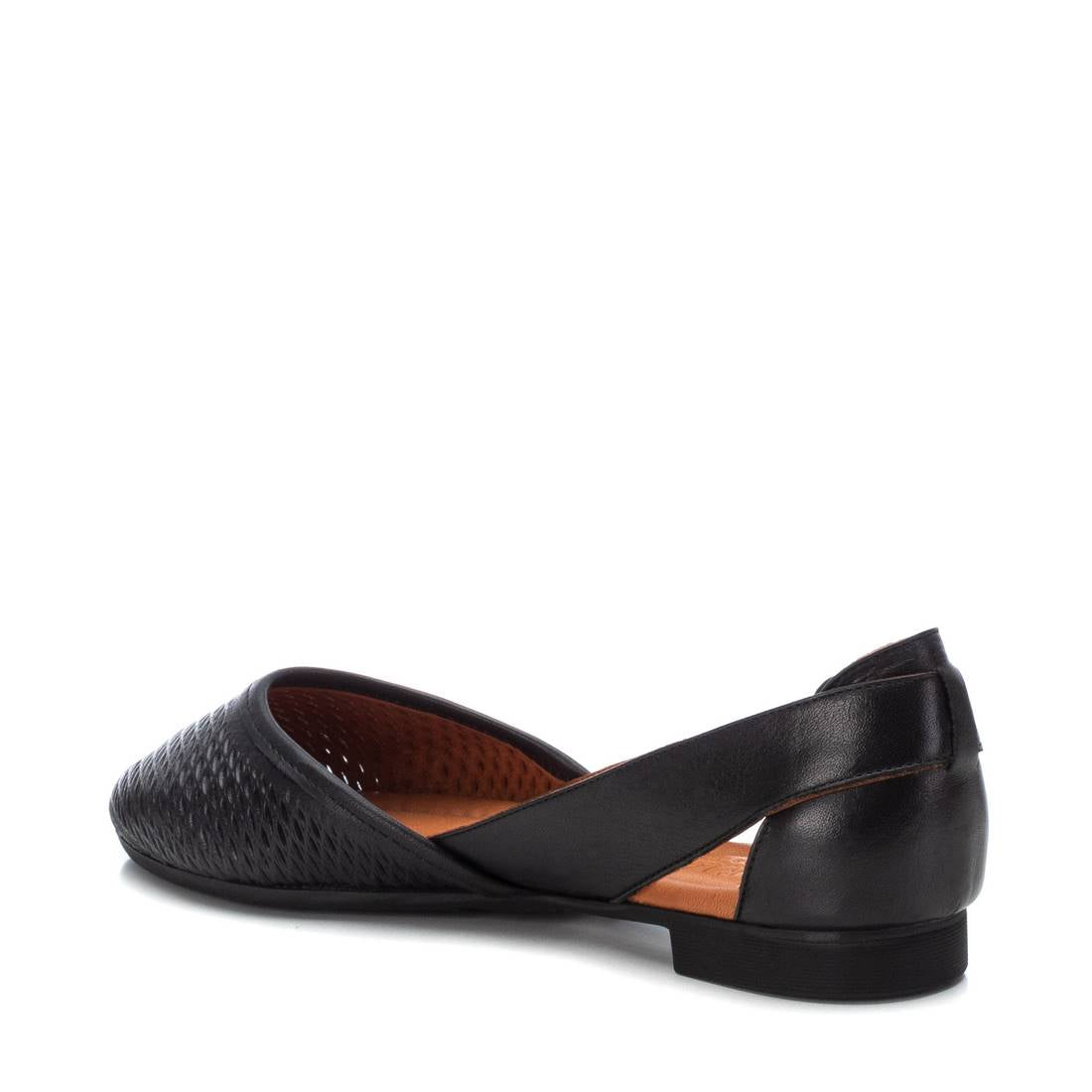Carmela 16076005 ballerine cuir noir boucles