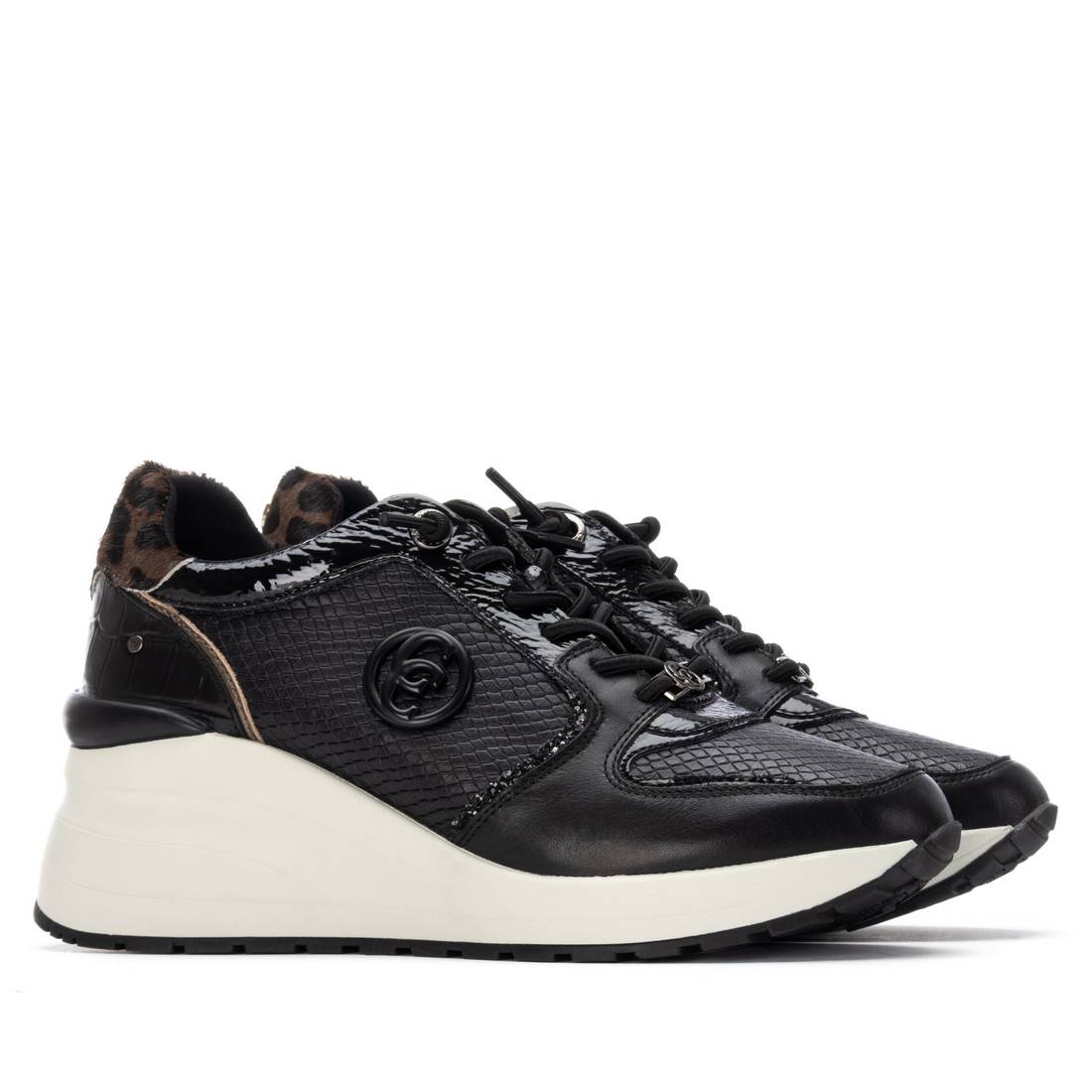 Carmela 16244401 baskets cuir noir compensées