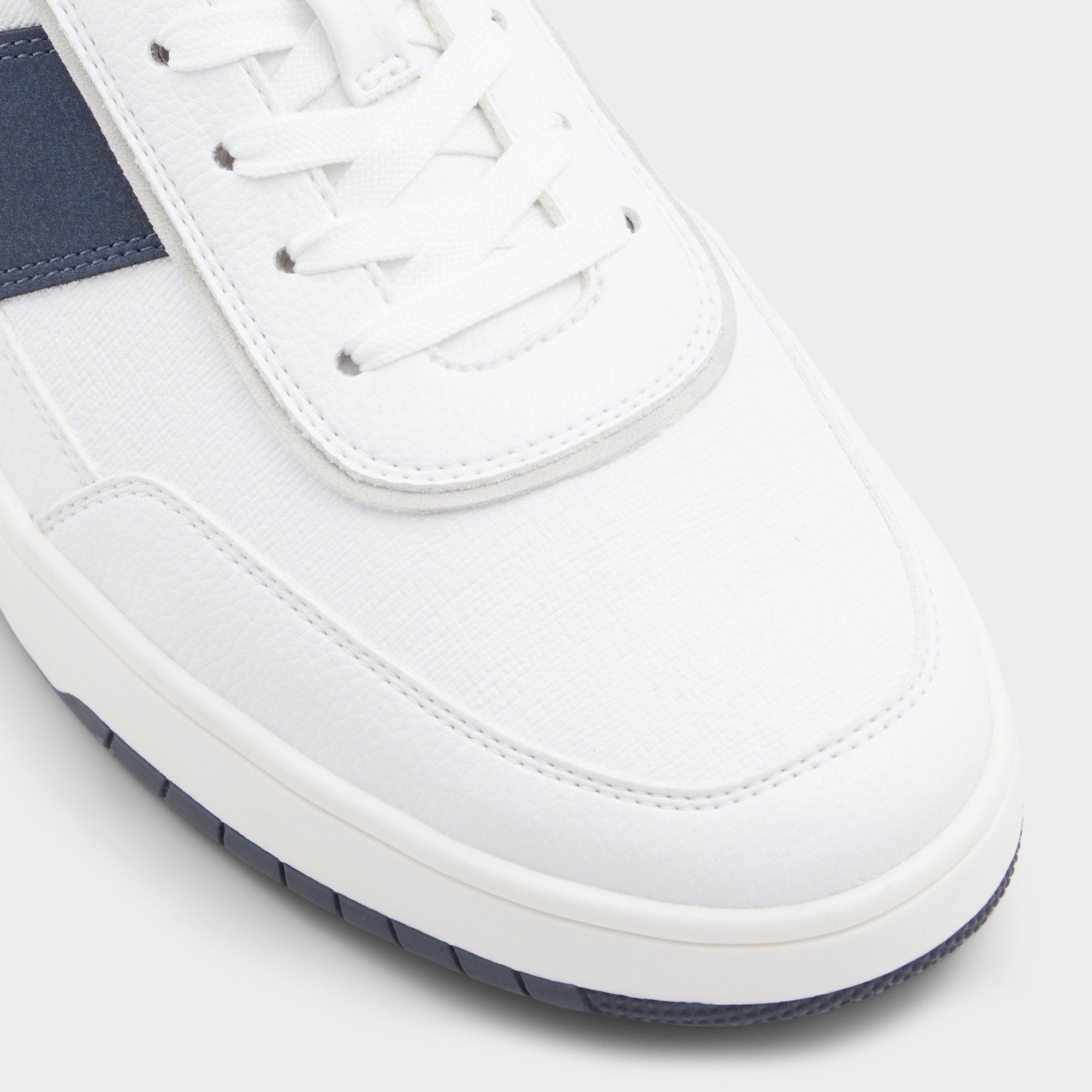 ALDO Creed baskets basses blanches rétro