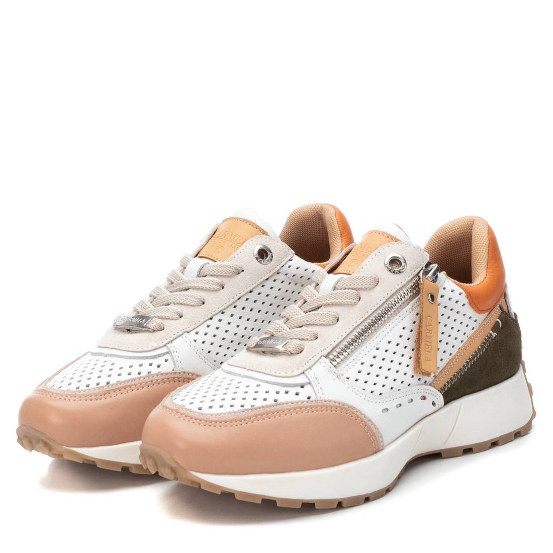 Carmela 16069804 baskets femme vert cuir semelle dentée
