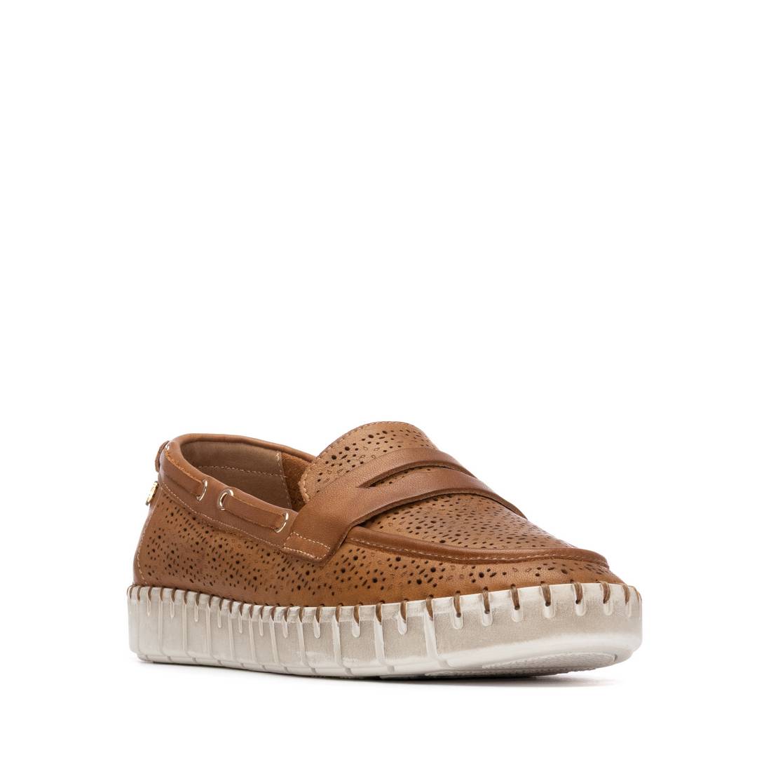 Carmela 16321203 mocassin femme camel cuir ajouré