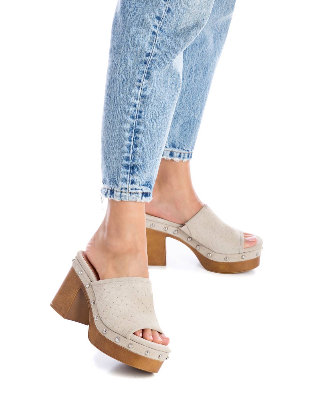 Carmela 16060502 sabots femme cuir blanc talon bois