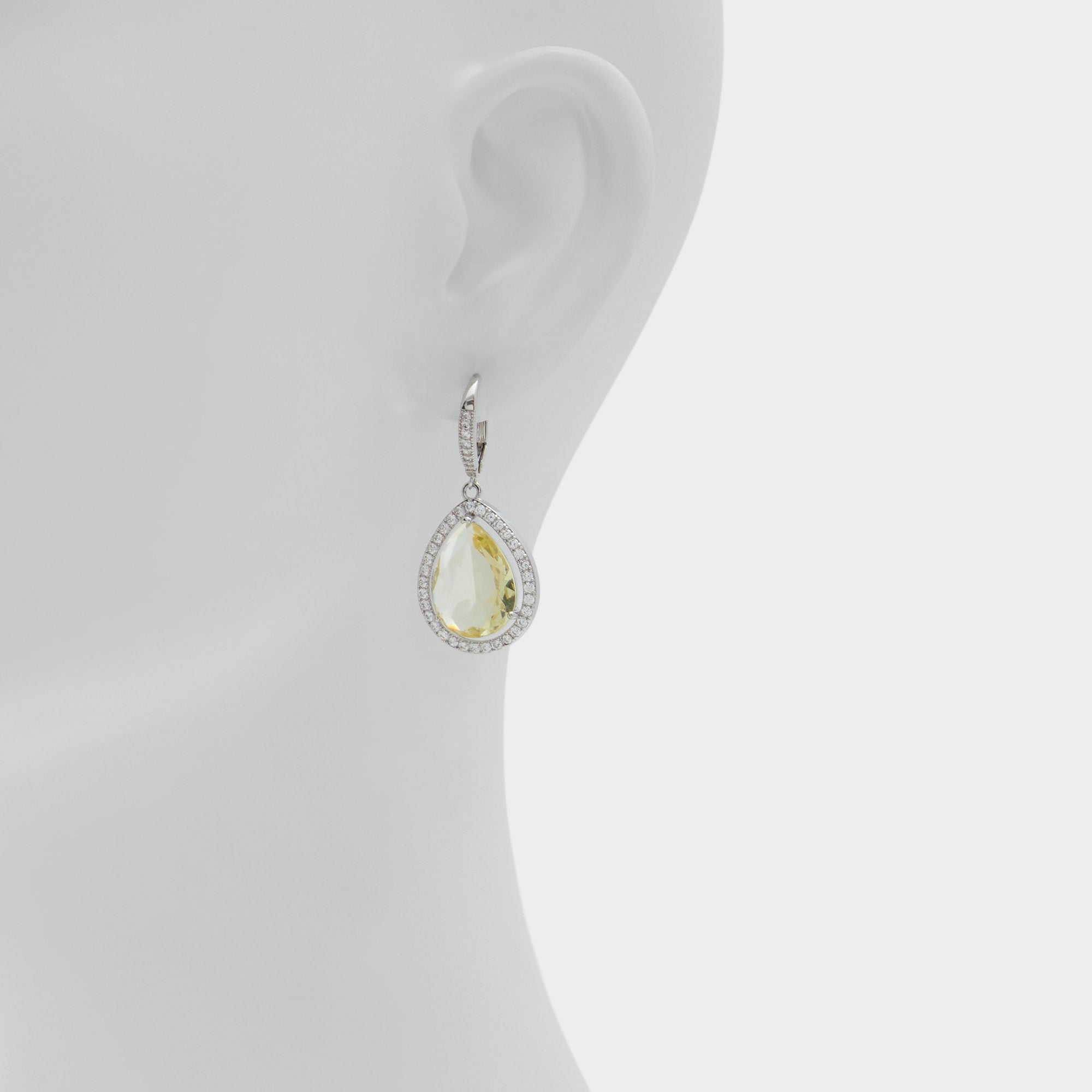 ALDO Sabrinaa boucles d'oreilles goutte doré