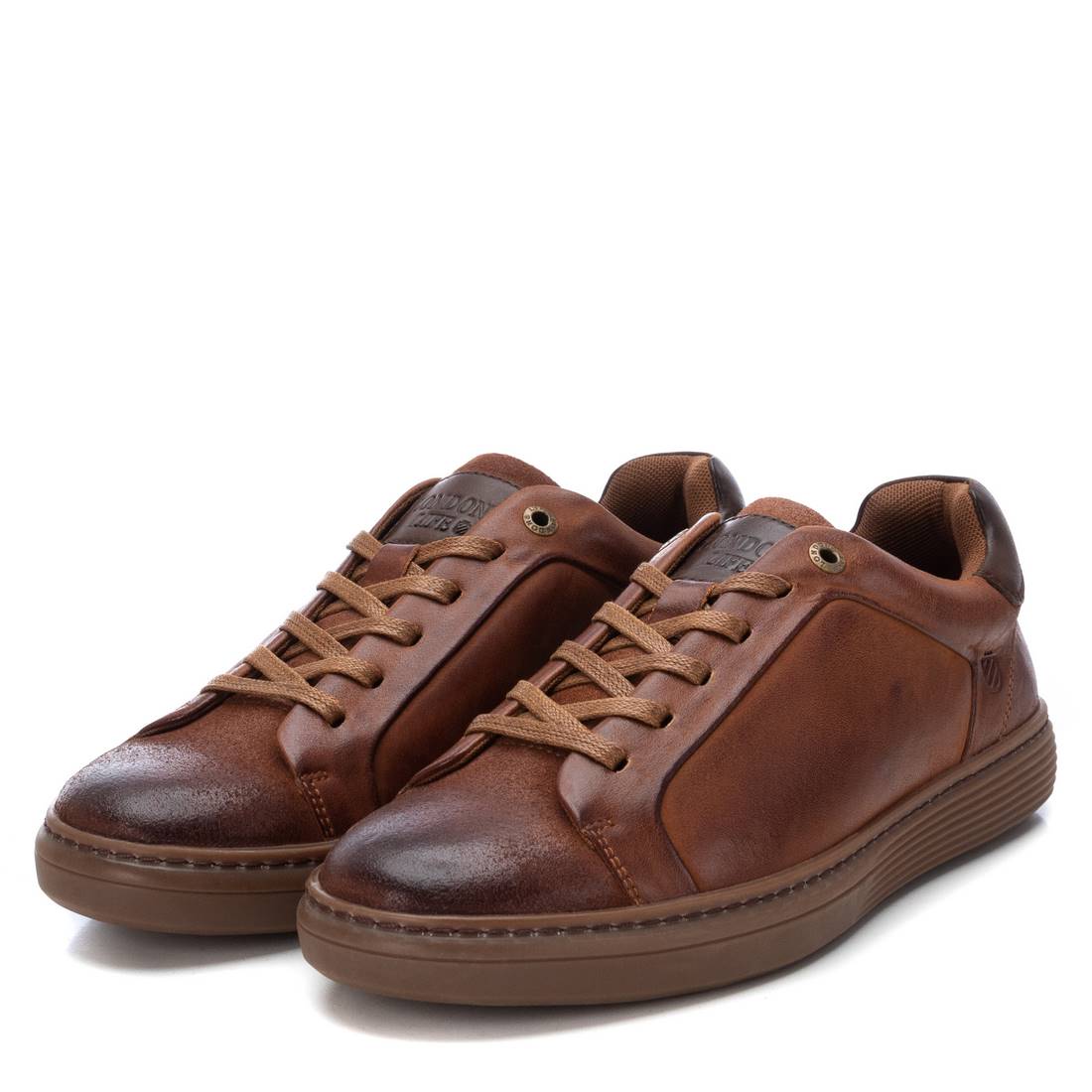 Carmela 16099402 basket cuir marron lacets plat