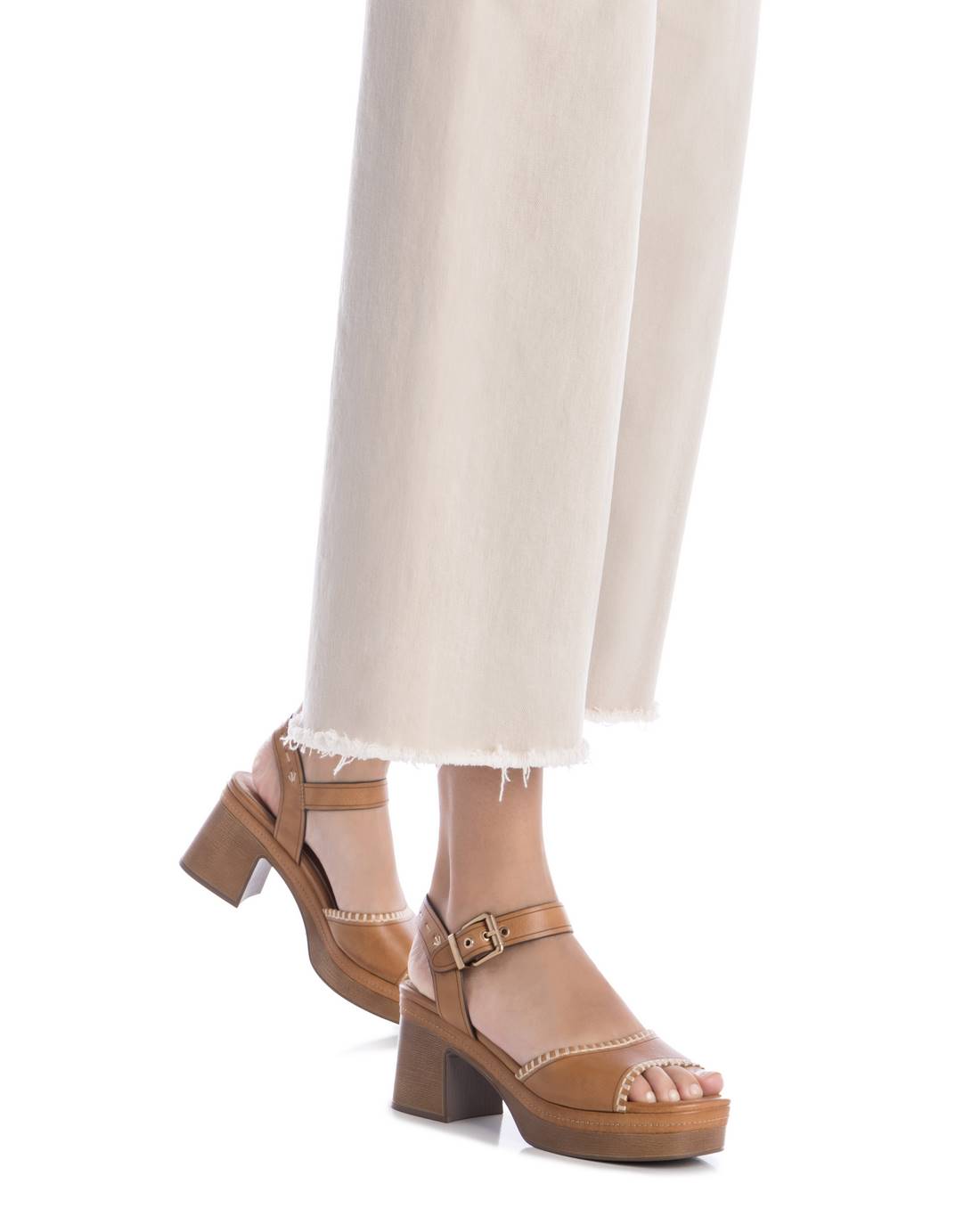 Carmela 16220701 sandales femme cuir camel talon haut