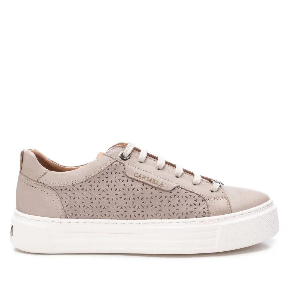Carmela 16055803 baskets cuir blanc ajouré