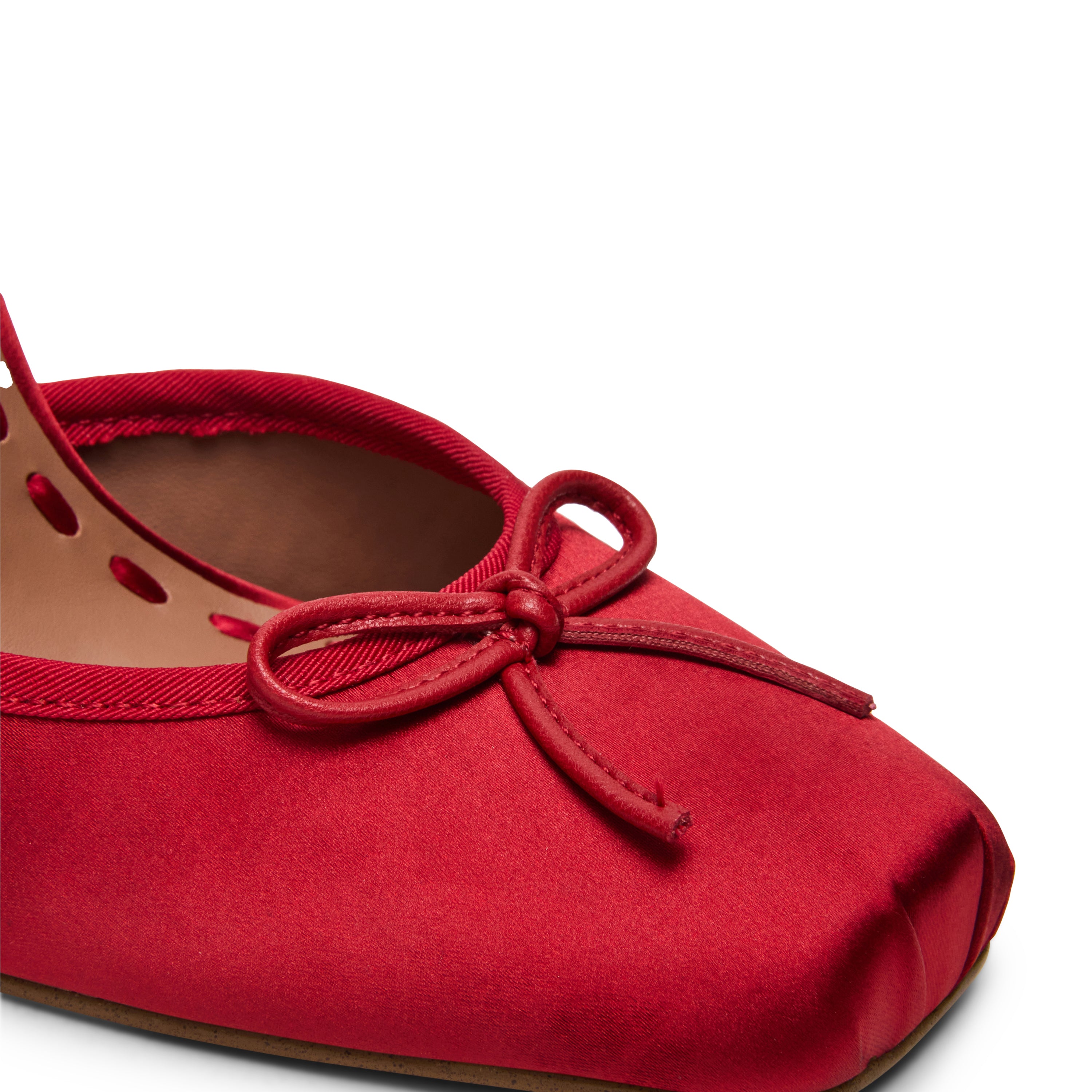Steve Madden Larina escarpin rouge satin talon 10 cm