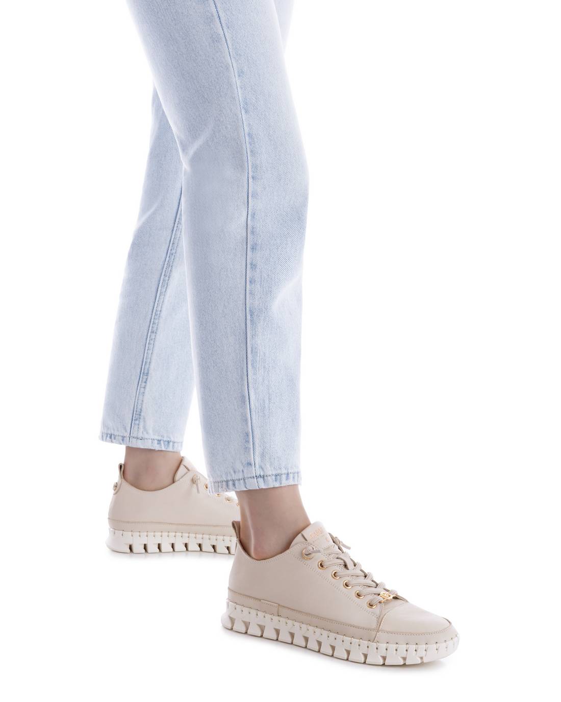 Carmela 16310502 baskets femme beiges cuir à lacets