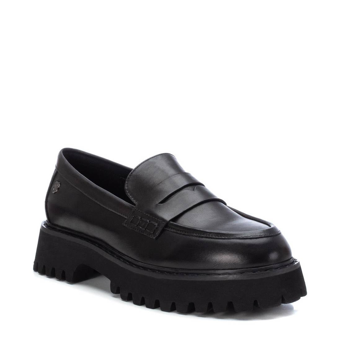 Carmela 16106801 mocassin cuir noir plat