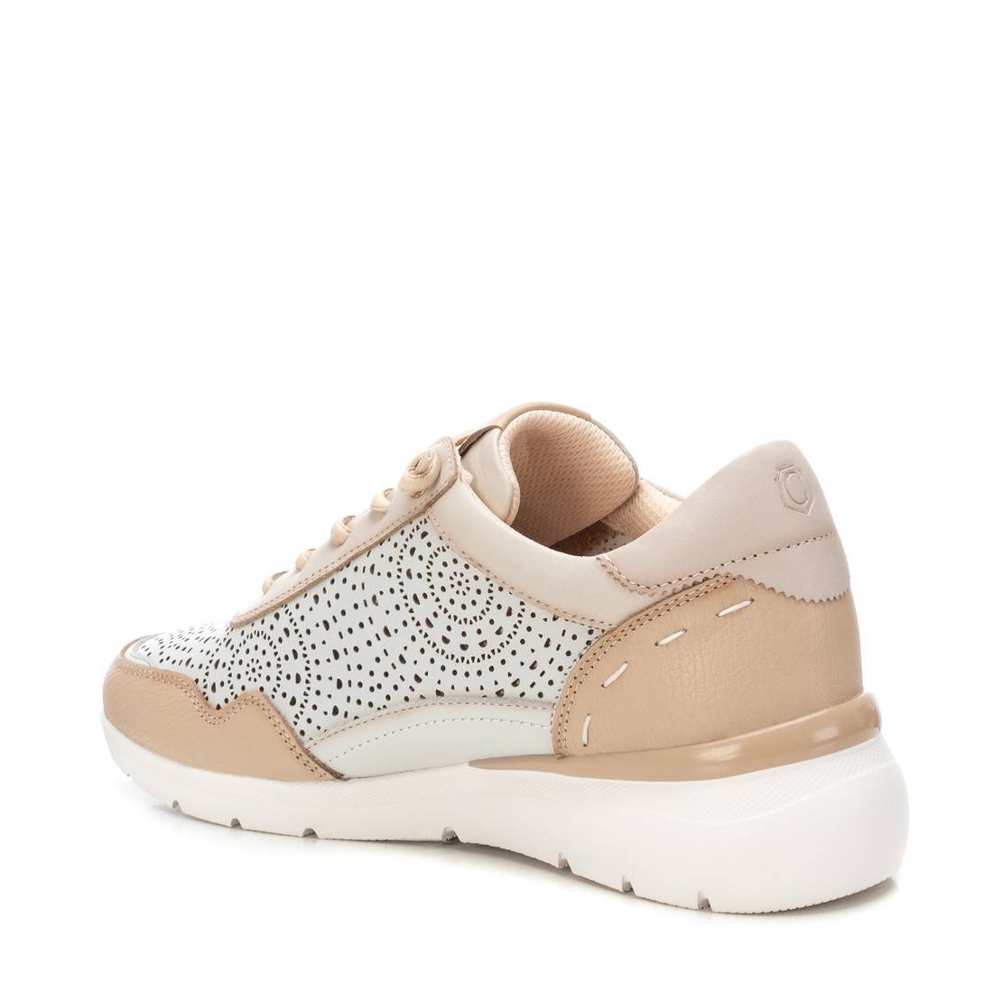 Carmela 16227402 baskets beige cuir perforées