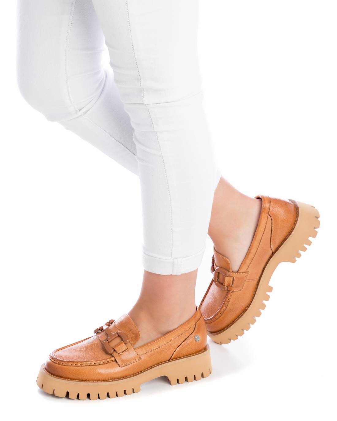 Carmela 16068906 mocassin cuir marron femme