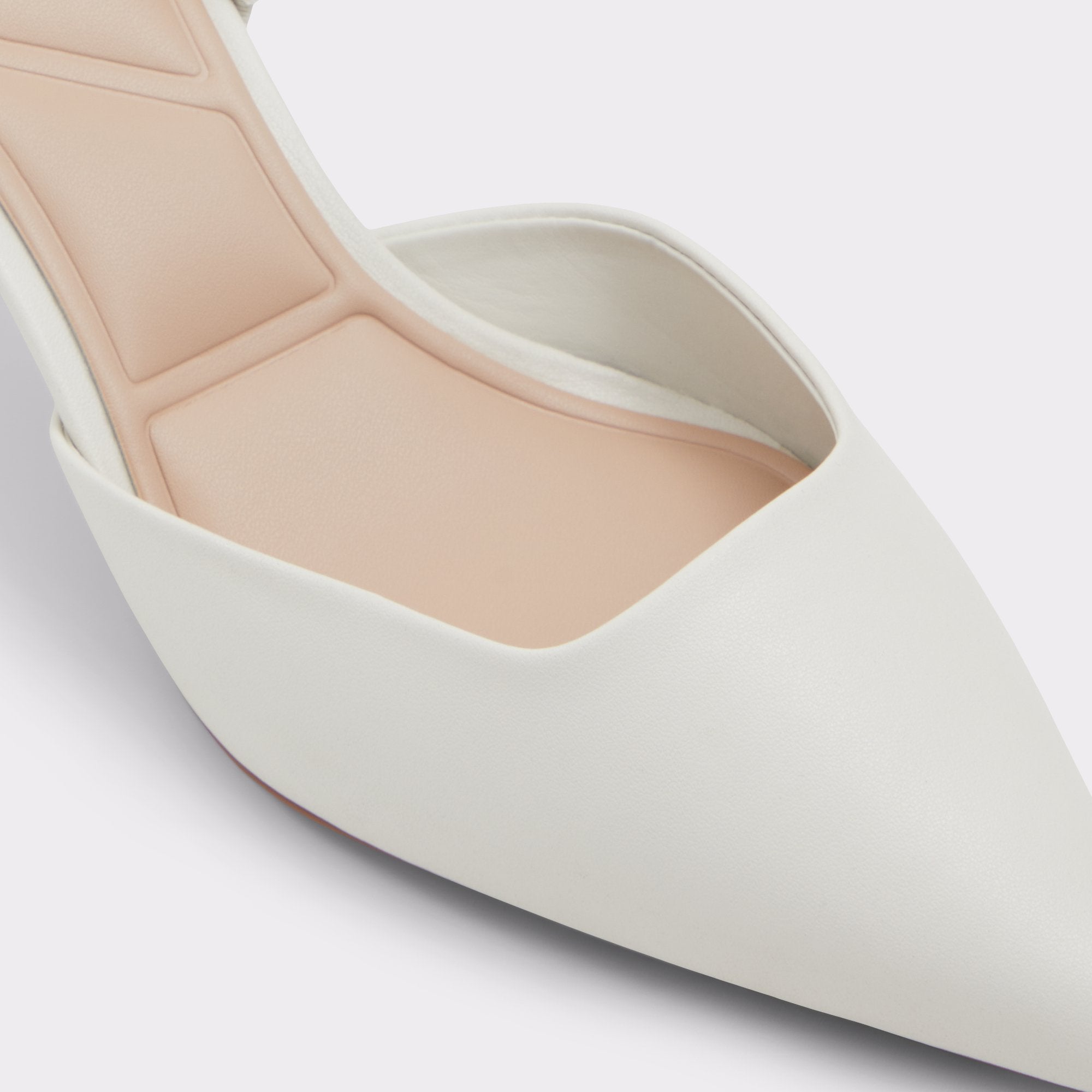 ALDO Gavedessi escarpins blancs talon kitten