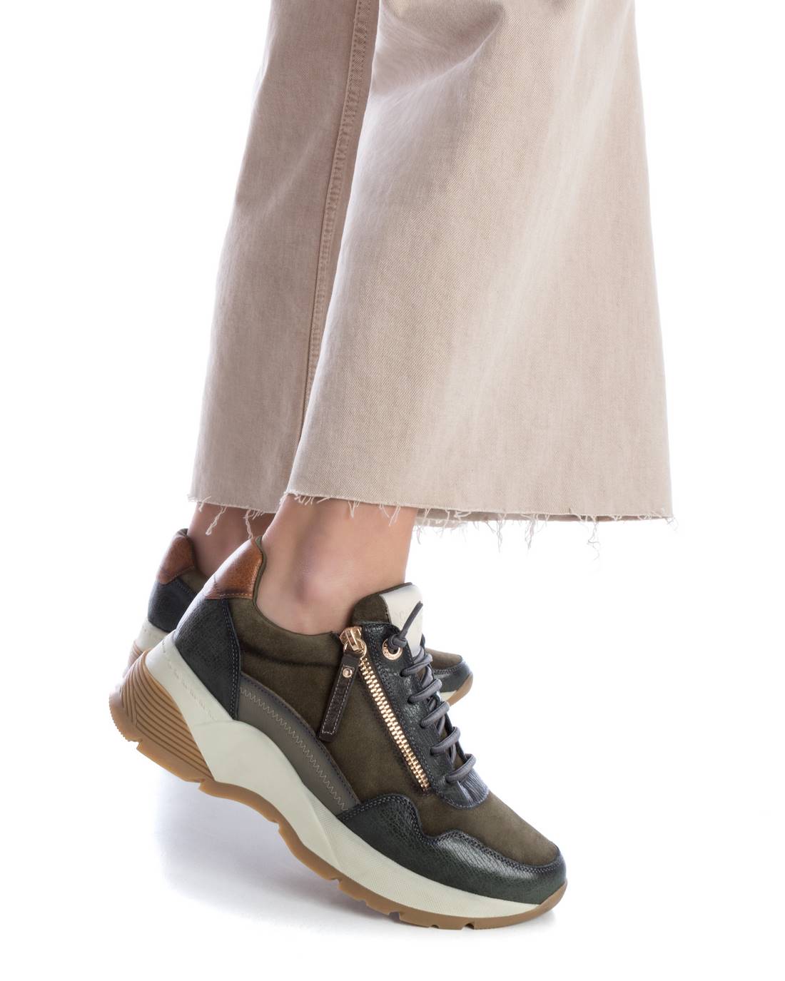 Carmela 16105901 baskets cuir vert zip semelle épaisse
