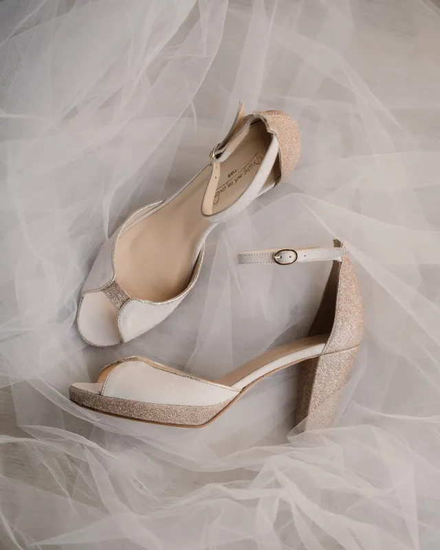 Dessine Moi Un Soulier Charlotte sandales blanc cassé or