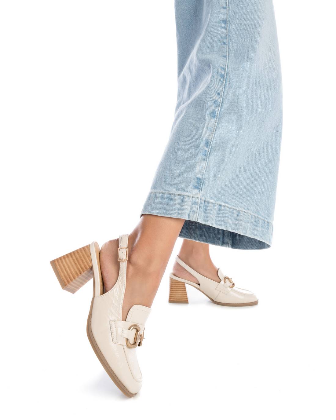 Carmela 16144602 mules cuir marron talon bois