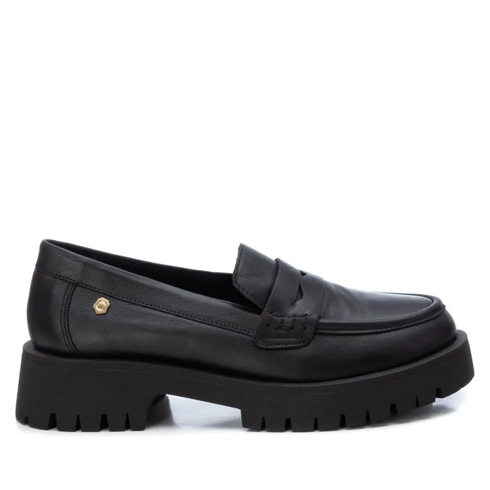 Carmela 16099101 mocassin cuir noir semelle crantee