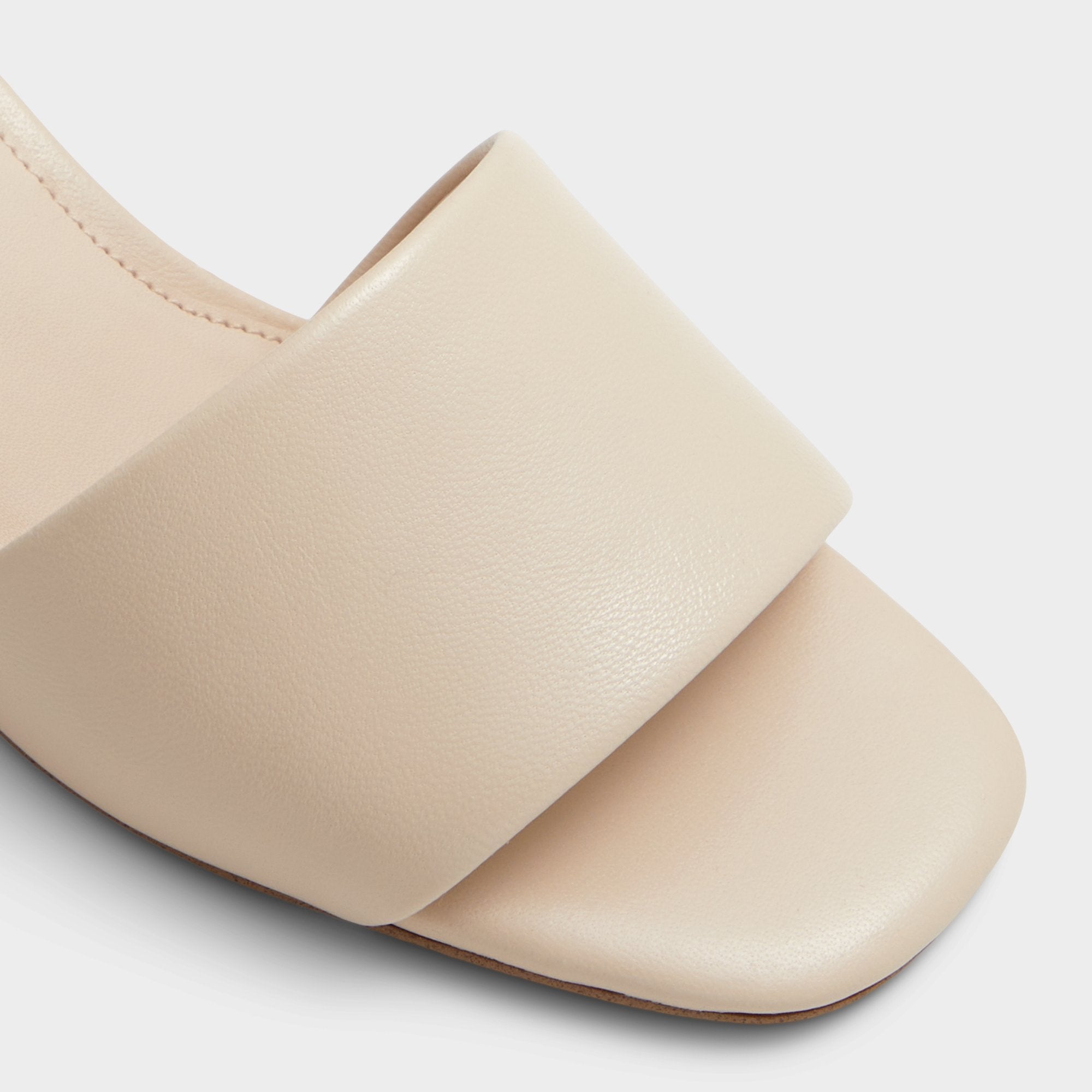 ALDO Claudina mules beige talon bloc confortable