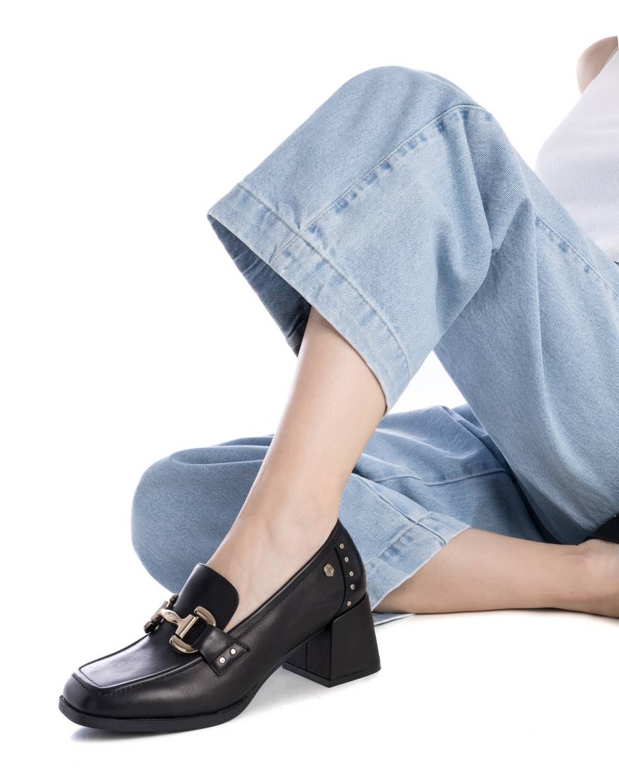 Carmela 16194101 mocassin femme noir cuir talon 6 cm