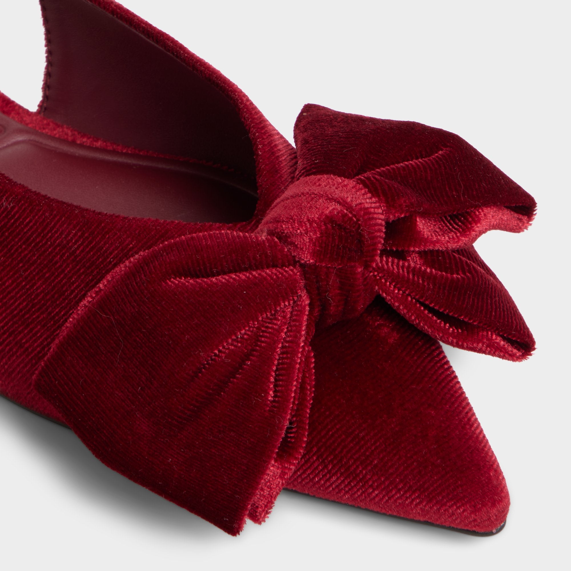 ALDO Festive ballerines rouge velours nœud